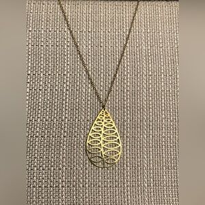 💎Contemporary Kris Nations Necklace💎